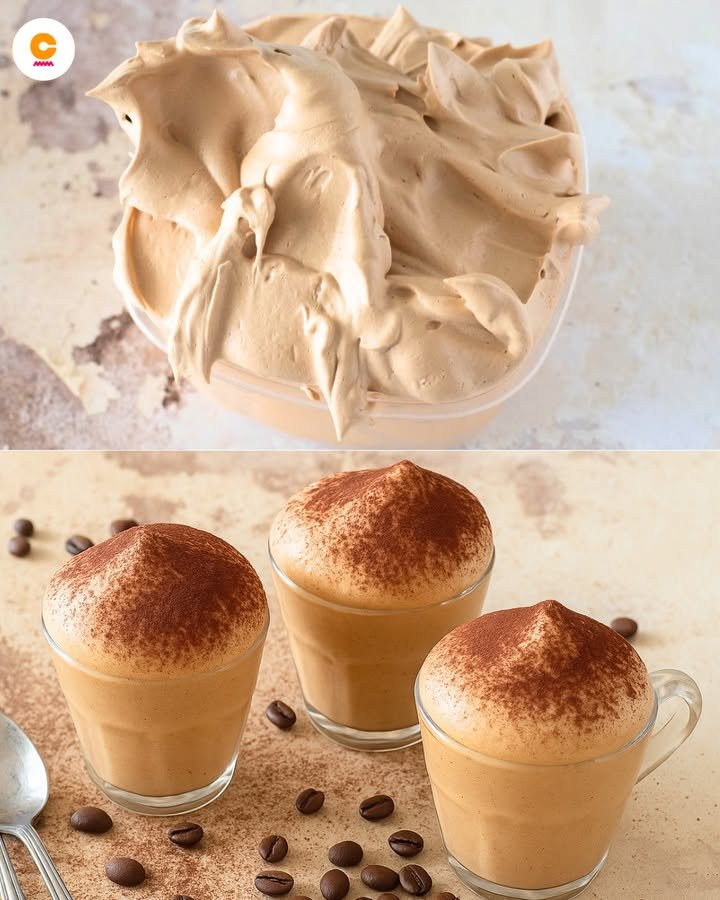 Bicchierini di crema color caffè con una spolverata di cacao