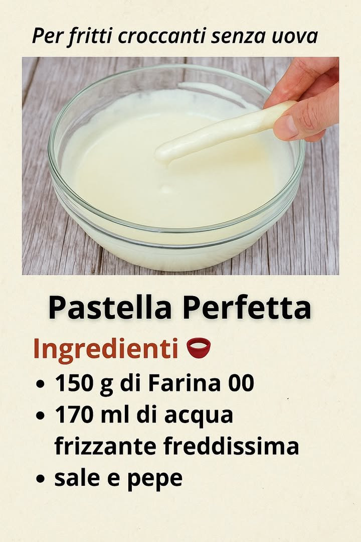 Ciotola di pastella chiara senza uova, mescolata con una frusta